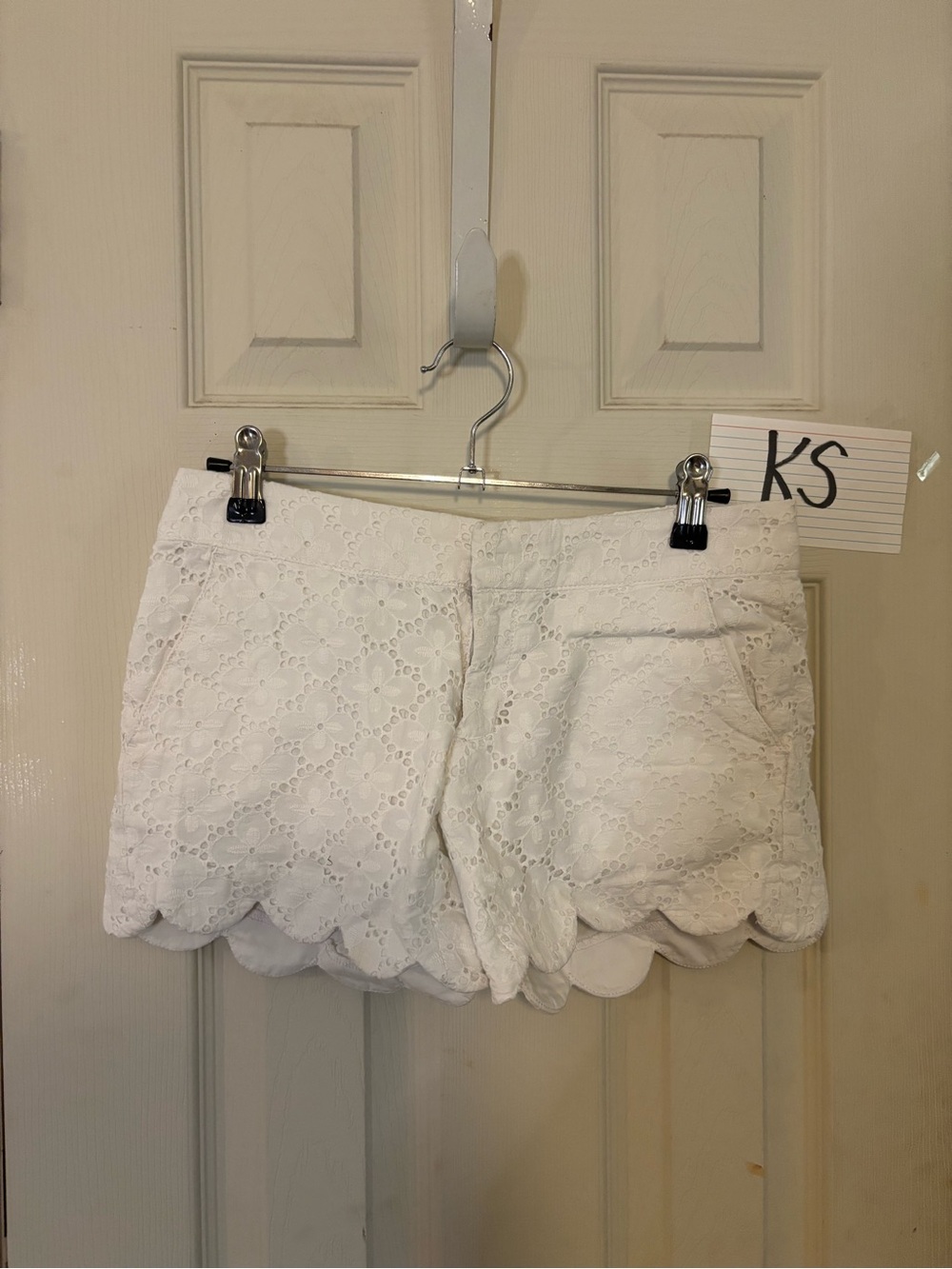 Lilly Pulitzer White Eyelet Scalloped Hem Shorts